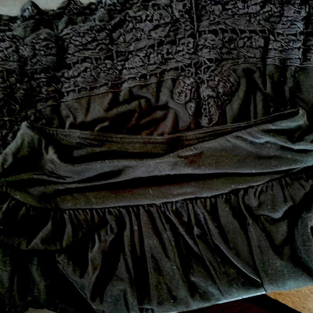 Black skirt with pockets